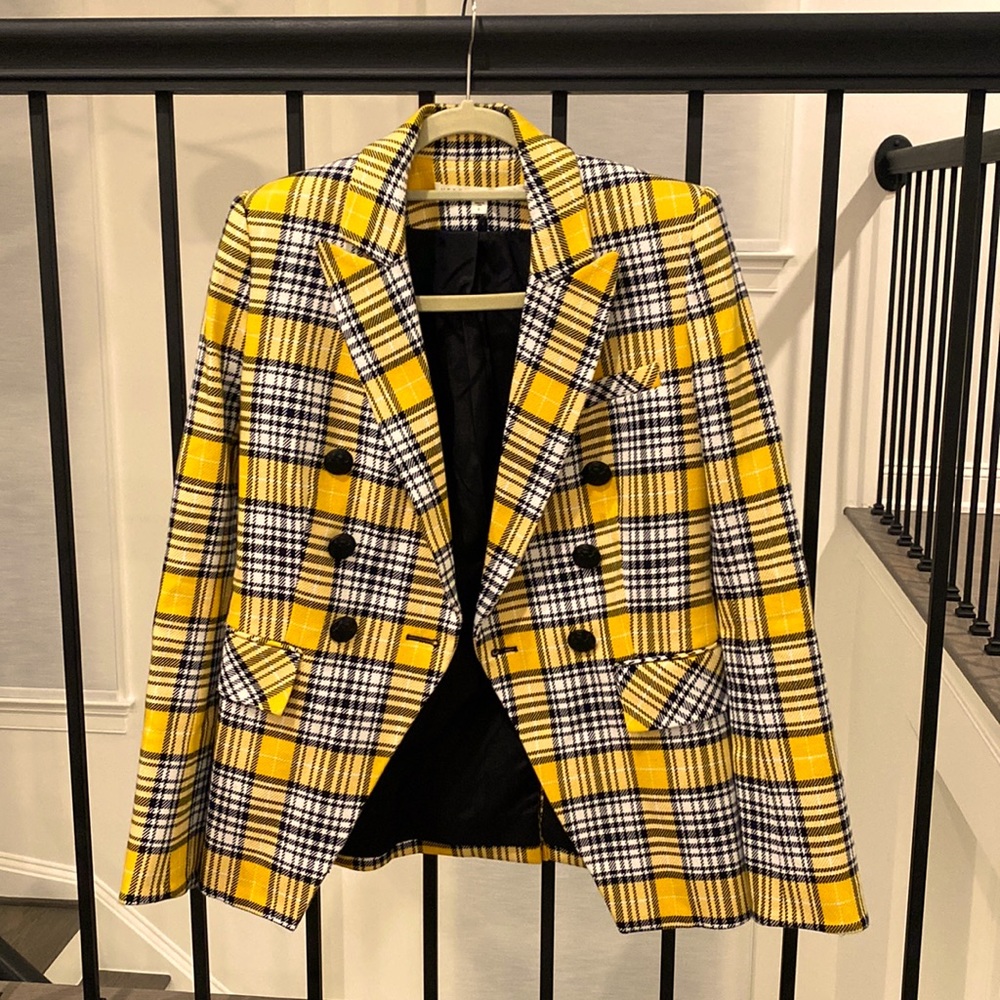 Chic oversized Veronica Beard blazer